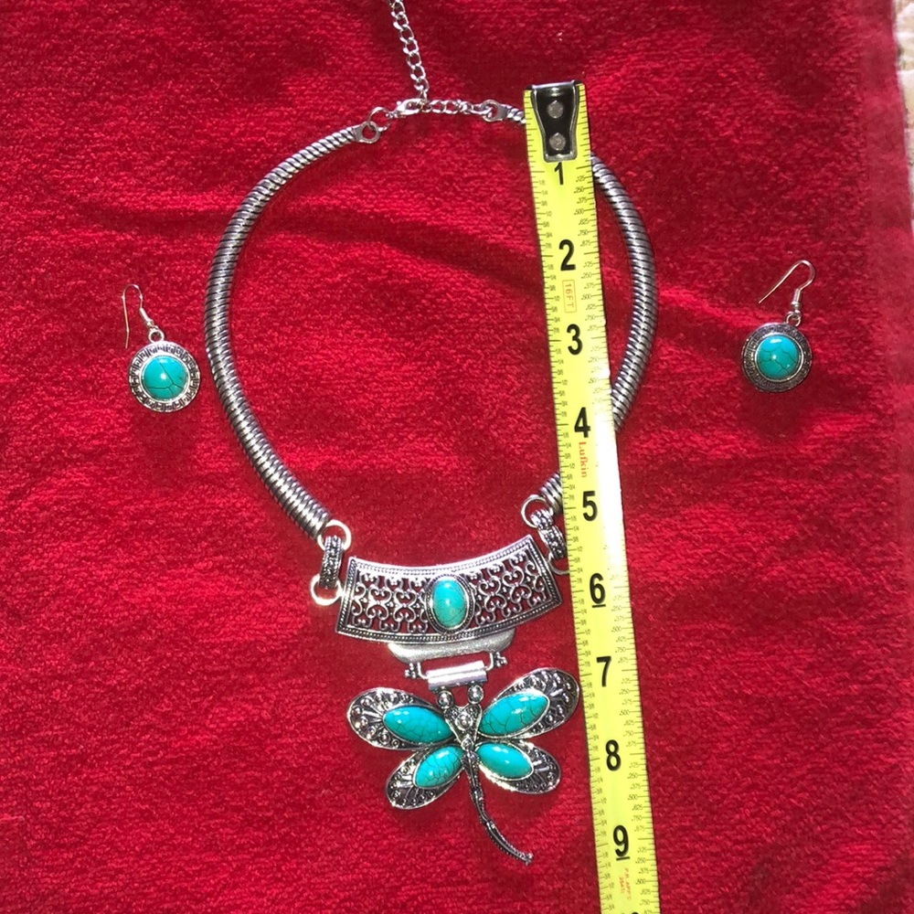 Alpahaca necklace with earrings